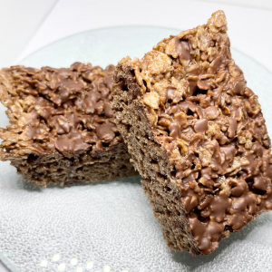 Chocolate Drizzled Cocoa Pebbles Bar